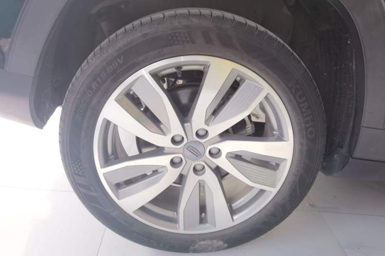 Used Geely Auto Haoyue 2022 1.8TD DCT Luxury 7-Seater Right Rear Wheel Hub