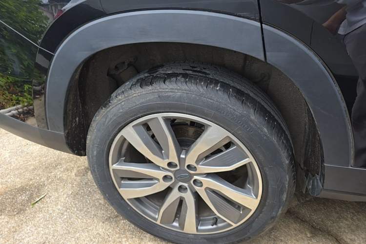 Used Geely Auto Haoyue 2022 1.8TD DCT Luxury 7-Seater Right Rear Wheel Hub