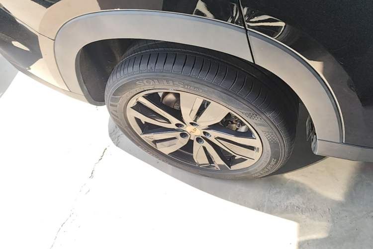 Used Geely Auto Haoyue 2022 1.8TD DCT Black Gold Limited Edition 7-Seater Right Rear Wheel Hub