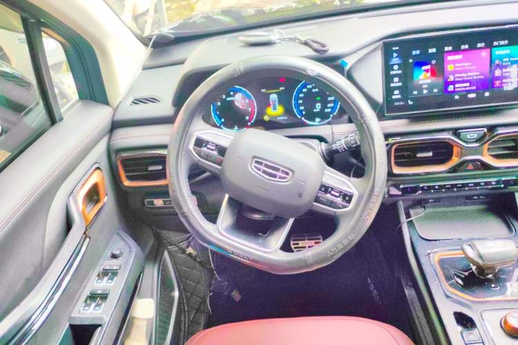 Used Geely Auto Haoyue 2022 1.8TD DCT Black Gold Limited Edition 7-Seater Steering Wheel