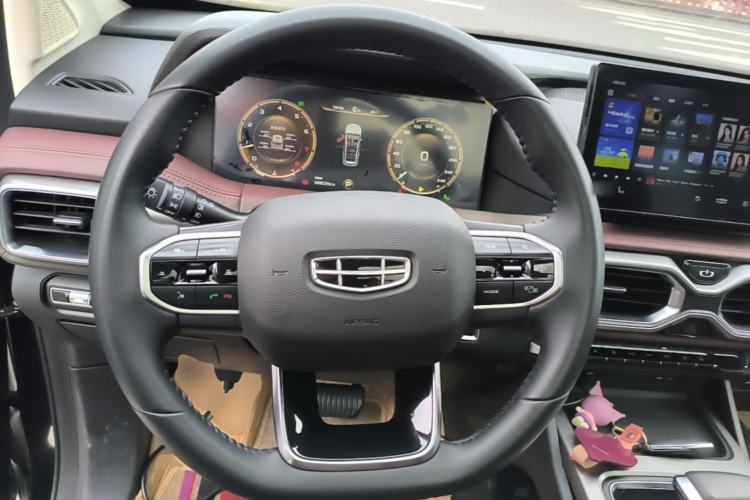 Used Geely Auto Haoyue 2022 1.8TD DCT Flagship 7-Seater Steering Wheel