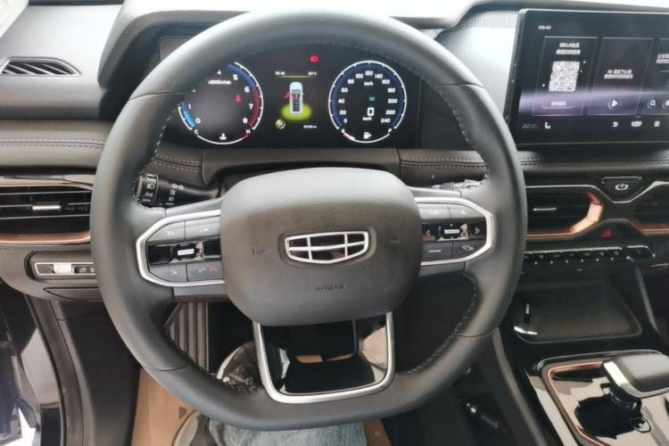 Used Geely Auto Haoyue 2022 1.8TD DCT Black Gold Limited Edition 7-Seater Steering Wheel