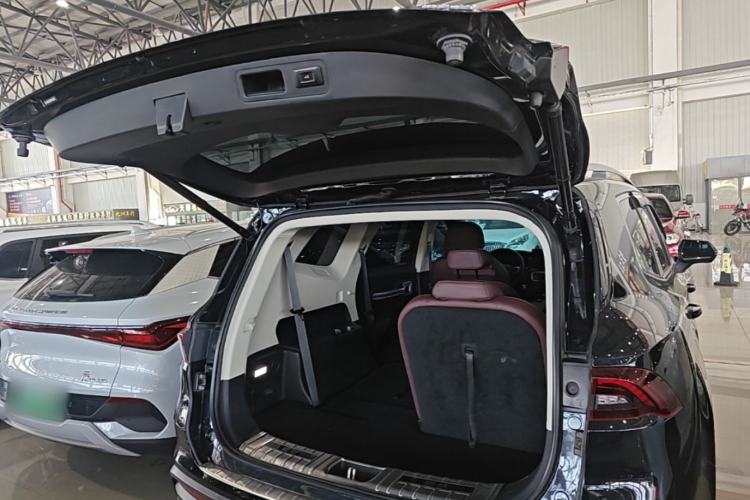 Used Geely Auto Haoyue 2022 1.8TD DCT Luxury 7-Seater Trunk