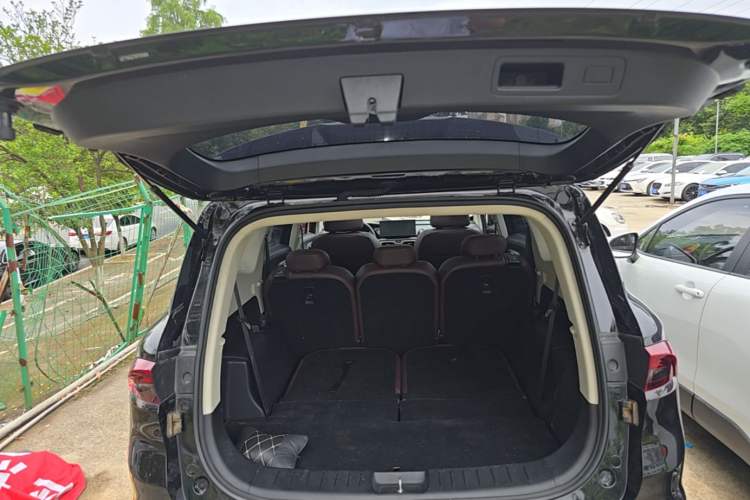Used Geely Auto Haoyue 2022 1.8TD DCT Luxury 7-Seater Trunk