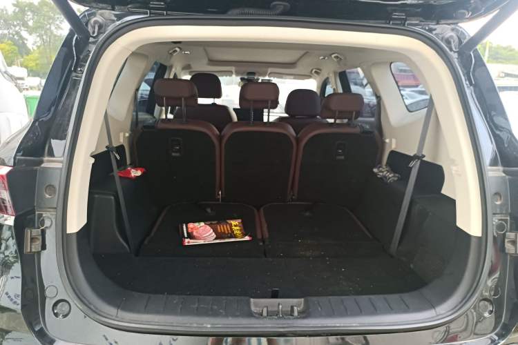 Used Geely Auto Haoyue 2022 1.8TD Automatic Prestige 7-Seater Trunk
