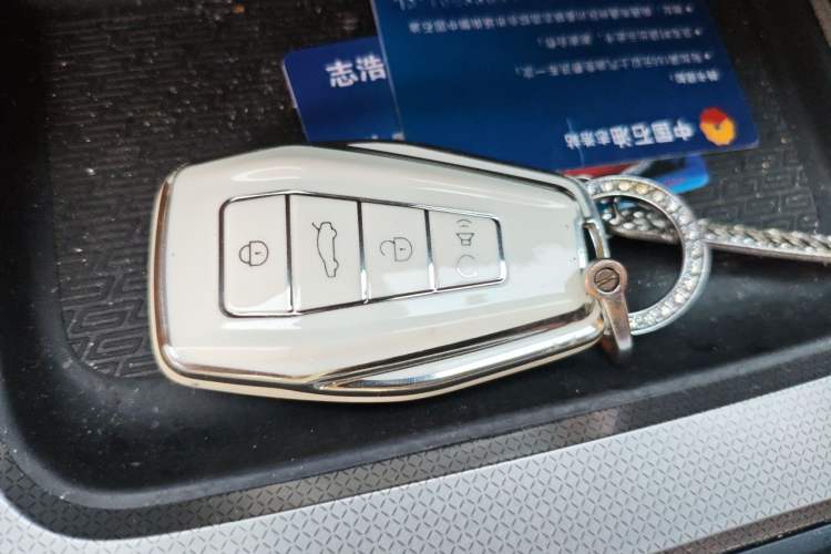 Used Geely Auto Haoyue 2022 1.8TD DCT Flagship 7-Seater Vehicle Key