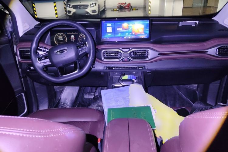 Used Geely Auto Haoyue 2022 1.8TD DCT Flagship 5-Seater Center Console