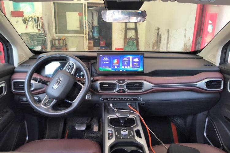 Used Geely Auto Haoyue 2022 1.8TD DCT Luxury 7-Seater Center Console