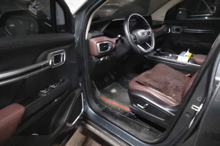 Used Geely Auto Haoyue 2022 1.8TD DCT Luxury 7-Seater Driver Seat