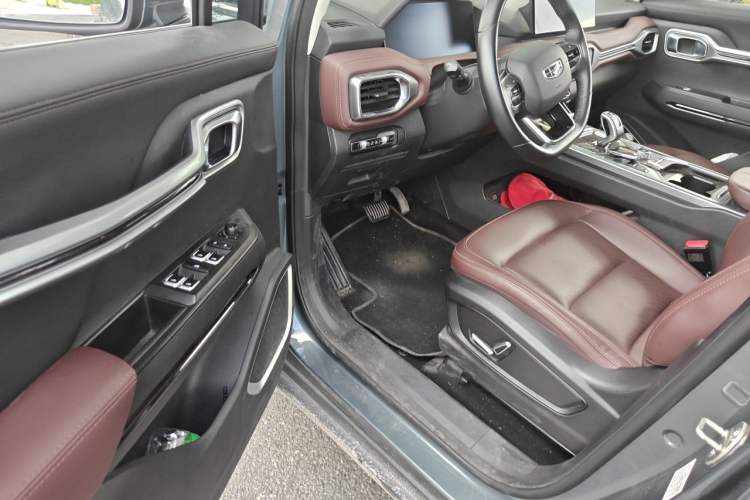 Used Geely Auto Haoyue 2022 1.8TD Automatic Prestige 7-Seater Driver Seat