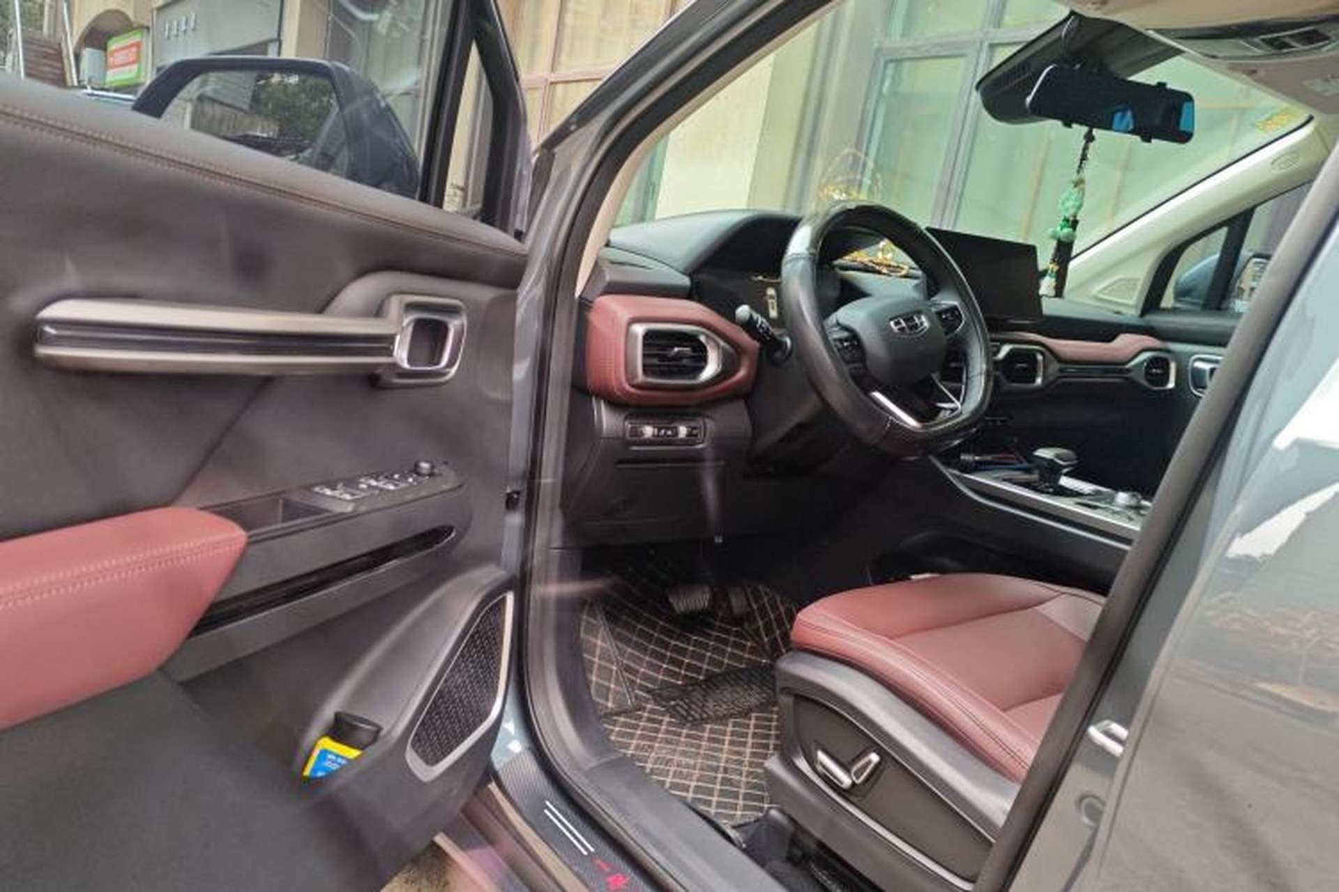 Used Geely Auto Haoyue 2022 1.8TD DCT Flagship 7-Seater Driver Seat