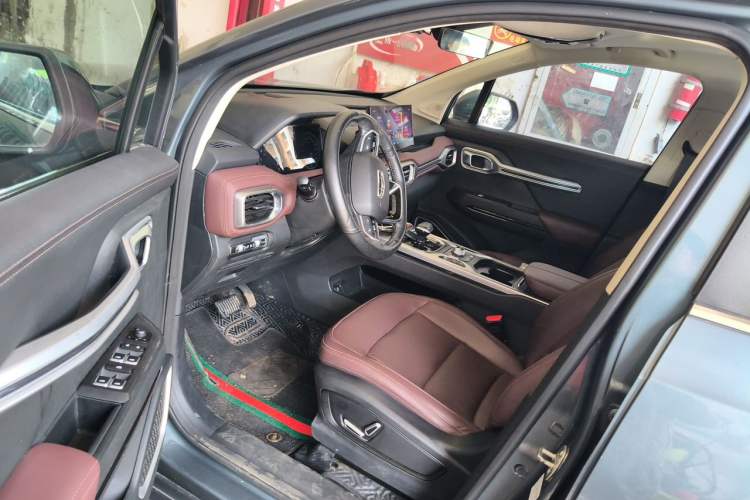 Used Geely Auto Haoyue 2022 1.8TD DCT Luxury 7-Seater Driver Seat