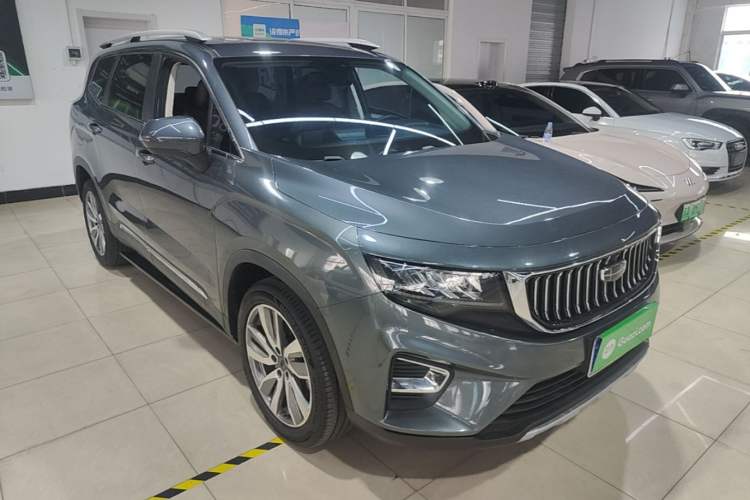 Used Geely Auto Haoyue 2022 1.8TD DCT Luxury 7-Seater Front Right 45 Deg