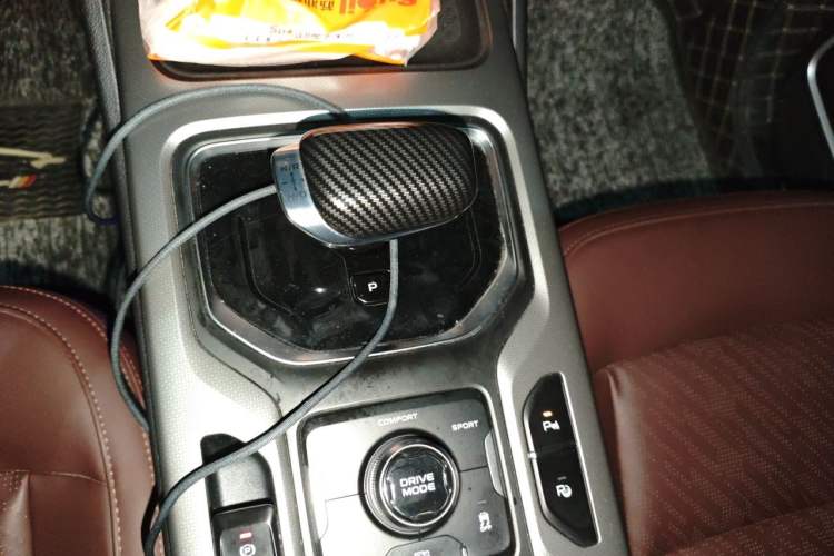 Used Geely Auto Haoyue 2022 1.8TD DCT Luxury 7-Seater Gear Lever