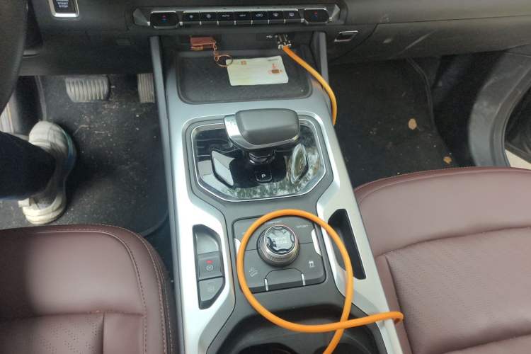 Used Geely Auto Haoyue 2022 1.8TD DCT Luxury 7-Seater Gear Lever