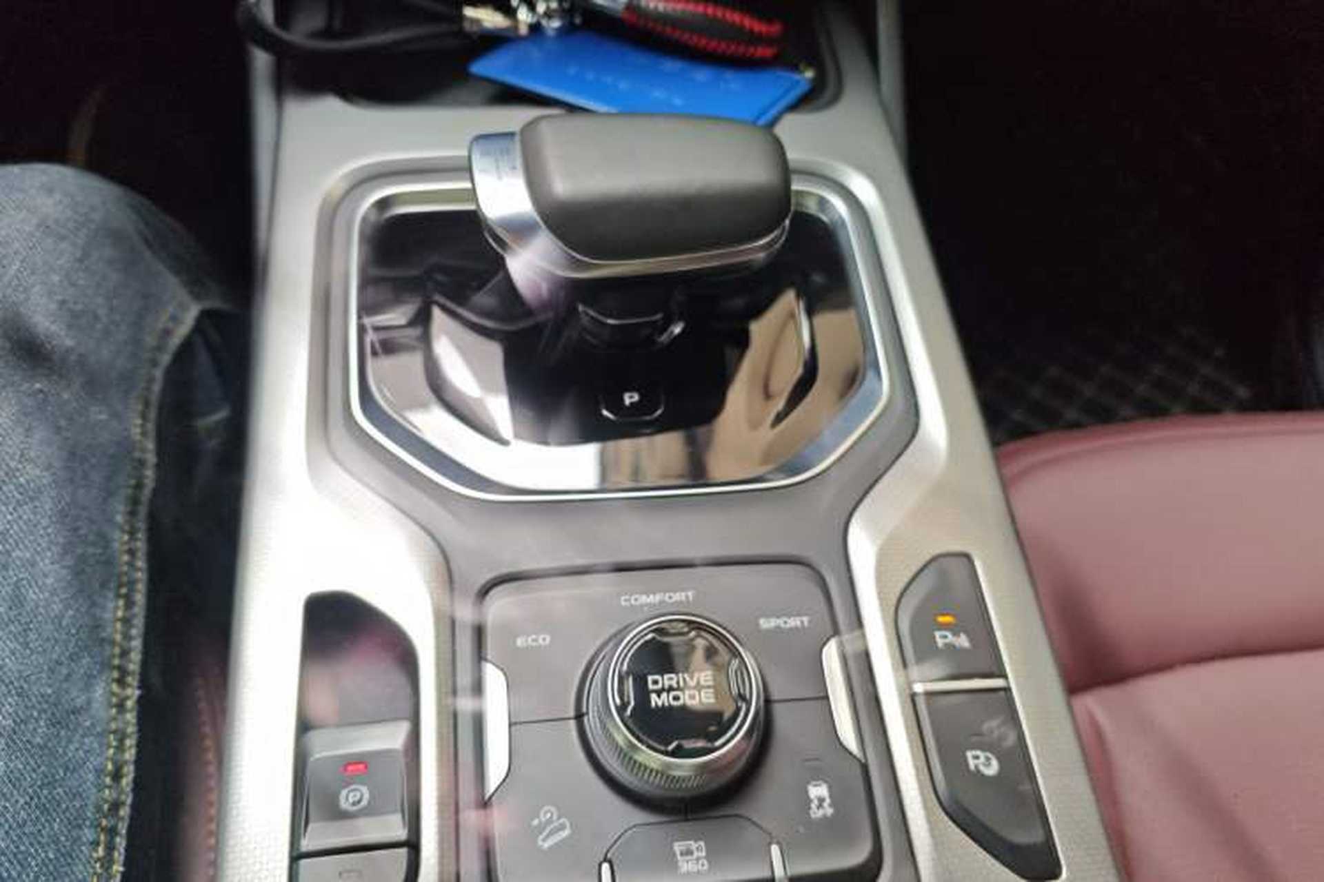 Used Geely Auto Haoyue 2022 1.8TD DCT Flagship 7-Seater Gear Lever