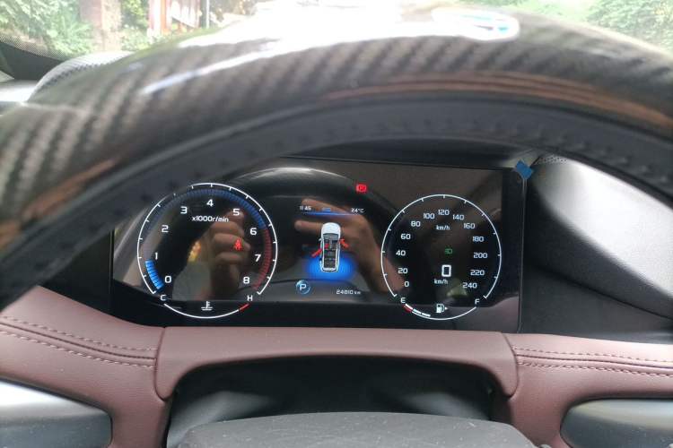 Used Geely Auto Haoyue 2022 1.8TD Automatic Prestige 7-Seater Instrument Cluster