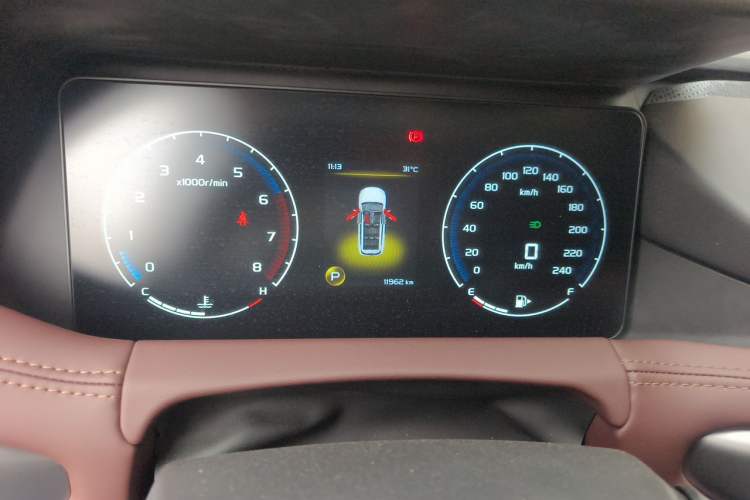 Used Geely Auto Haoyue 2022 1.8TD DCT Luxury 7-Seater Instrument Cluster