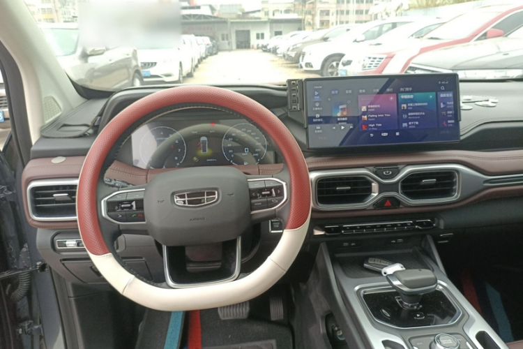Used Geely Auto Haoyue 2022 1.8TD DCT Luxury 7-Seater Interior 1