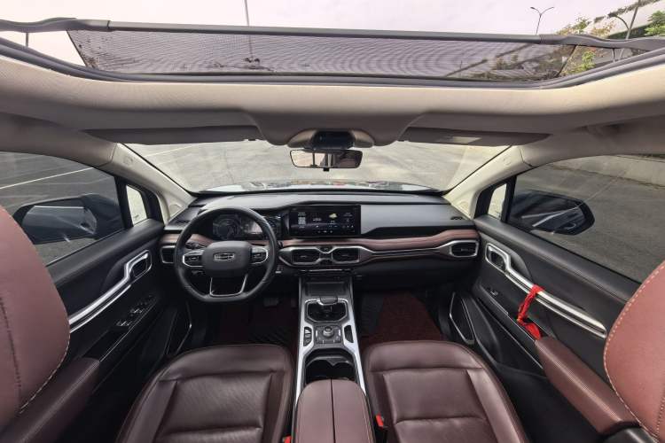Used Geely Auto Haoyue 2022 1.8TD DCT Luxury 7-Seater Interior 1