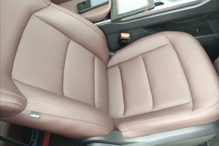 Used Geely Auto Haoyue 2022 1.8TD DCT Luxury 7-Seater Interior 10