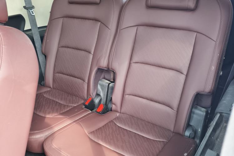Used Geely Auto Haoyue 2022 1.8TD DCT Luxury 7-Seater Interior 10