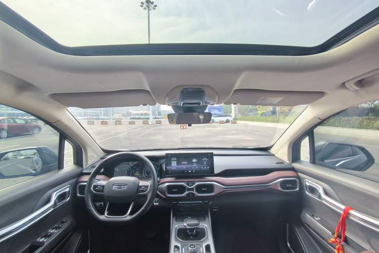 Used Geely Auto Haoyue 2022 1.8TD DCT Luxury 7-Seater Interior 14
