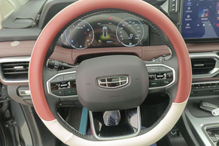 Used Geely Auto Haoyue 2022 1.8TD DCT Luxury 7-Seater Interior 2