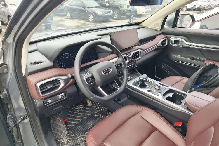 Used Geely Auto Haoyue 2022 1.8TD DCT Luxury 7-Seater Interior 2