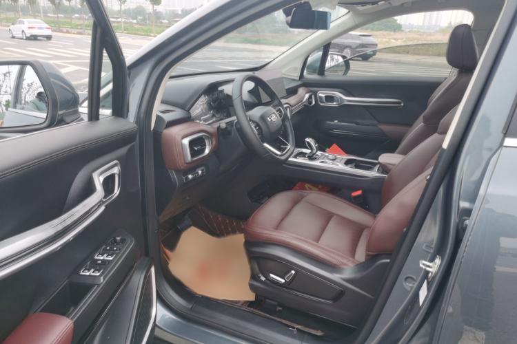 Used Geely Auto Haoyue 2022 1.8TD Automatic Prestige 7-Seater Interior 2