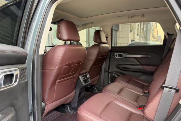 Used Geely Auto Haoyue 2022 1.8TD DCT Luxury 7-Seater Interior 3