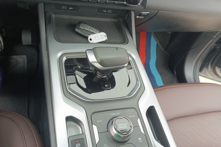 Used Geely Auto Haoyue 2022 1.8TD DCT Luxury 7-Seater Interior 4