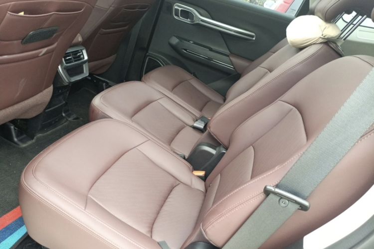 Used Geely Auto Haoyue 2022 1.8TD DCT Luxury 7-Seater Interior 5