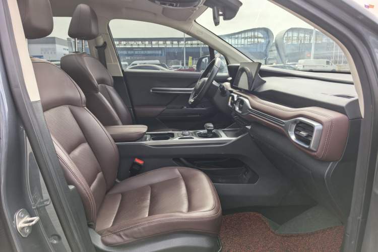 Used Geely Auto Haoyue 2022 1.8TD DCT Luxury 7-Seater Interior 6