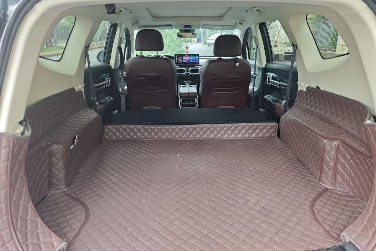 Used Geely Auto Haoyue 2022 1.8TD DCT Luxury Model 5 Seats Interior 6