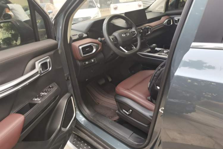 Used Geely Auto Haoyue 2022 1.8TD DCT Luxury 7-Seater Left Front Seat