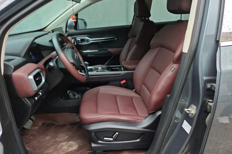 Used Geely Auto Haoyue 2022 1.8TD DCT Luxury Model 5 Seats Left Front Seat