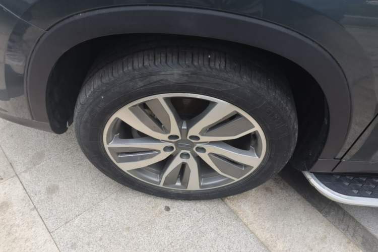 Used Geely Auto Haoyue 2022 1.8TD DCT Luxury 7-Seater Left Front Wheel Hub