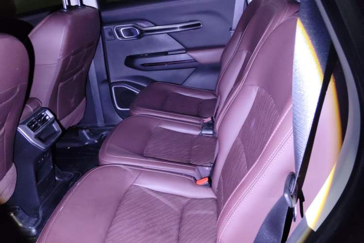 Used Geely Auto Haoyue 2022 1.8TD DCT Flagship 5-Seater Left Rear Seat