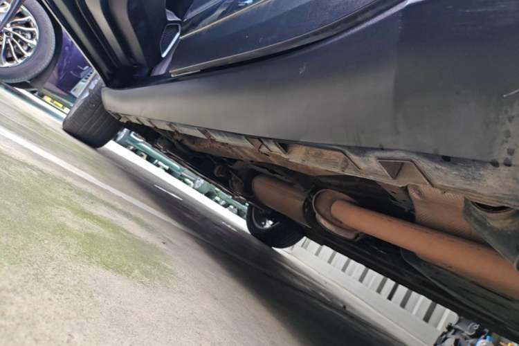 Used Geely Auto Haoyue 2022 1.8TD DCT Luxury 7-Seater Left Side Sill