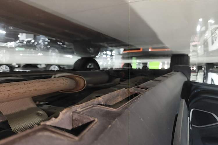 Used Geely Auto Haoyue 2022 1.8TD DCT Luxury 7-Seater Left Side Sill