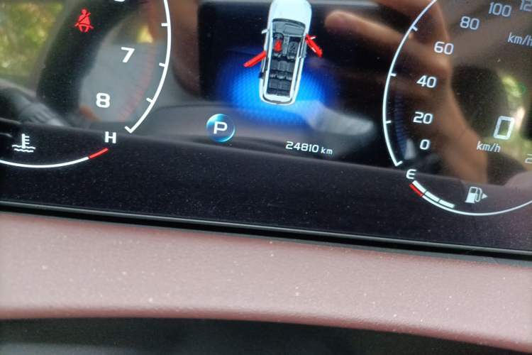 Used Geely Auto Haoyue 2022 1.8TD Automatic Prestige 7-Seater Odometer Close Up
