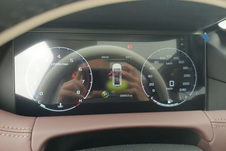Used Geely Auto Haoyue 2022 1.8TD DCT Luxury 7-Seater Odometer Close Up