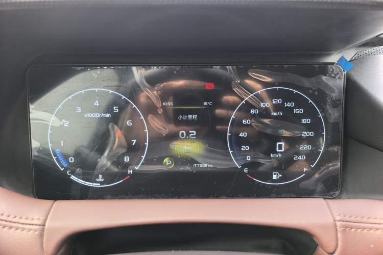 Used Geely Auto Haoyue 2022 1.8TD DCT Luxury 7-Seater Odometer Close Up