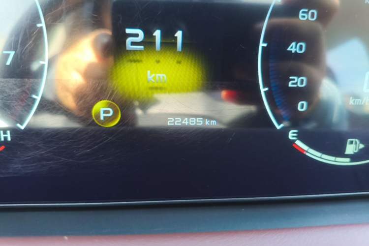 Used Geely Auto Haoyue 2022 1.8TD DCT Luxury 7-Seater Odometer Close Up