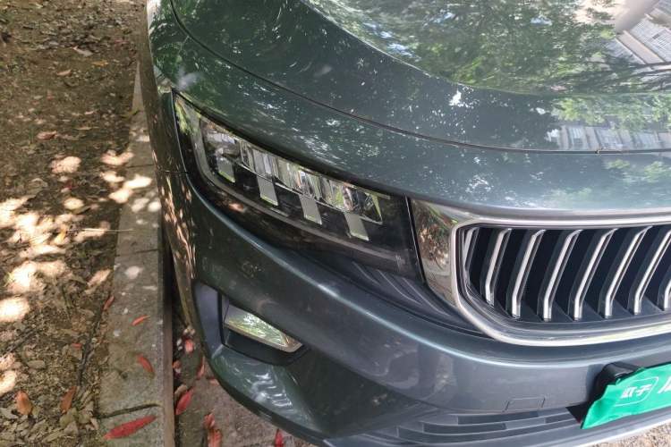 Used Geely Auto Haoyue 2022 1.8TD DCT Luxury 7-Seater Right Front Headlight