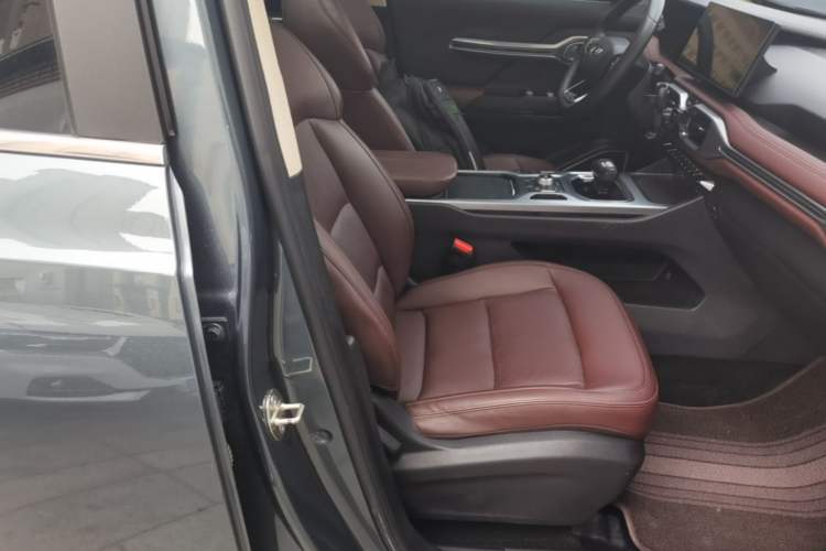 Used Geely Auto Haoyue 2022 1.8TD DCT Luxury 7-Seater Right Front Seat