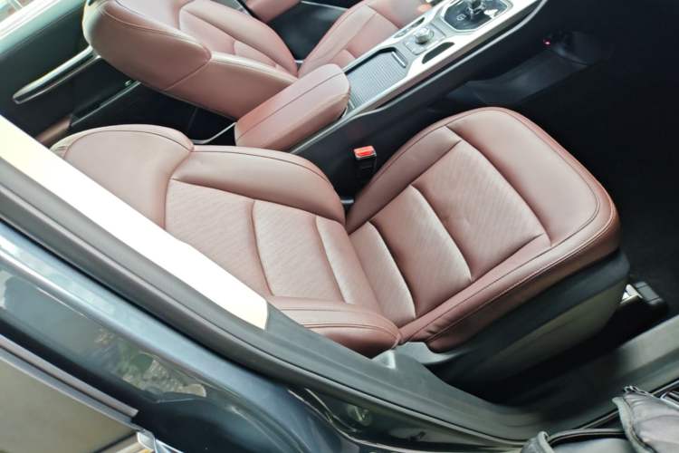 Used Geely Auto Haoyue 2022 1.8TD DCT Luxury 7-Seater Right Front Seat