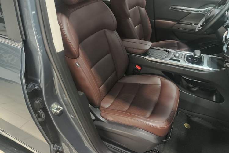 Used Geely Auto Haoyue 2022 1.8TD DCT Luxury 7-Seater Right Front Seat