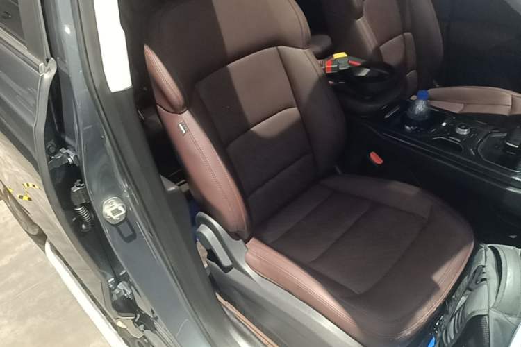 Used Geely Auto Haoyue 2022 1.8TD DCT Luxury 7-Seater Right Front Seat